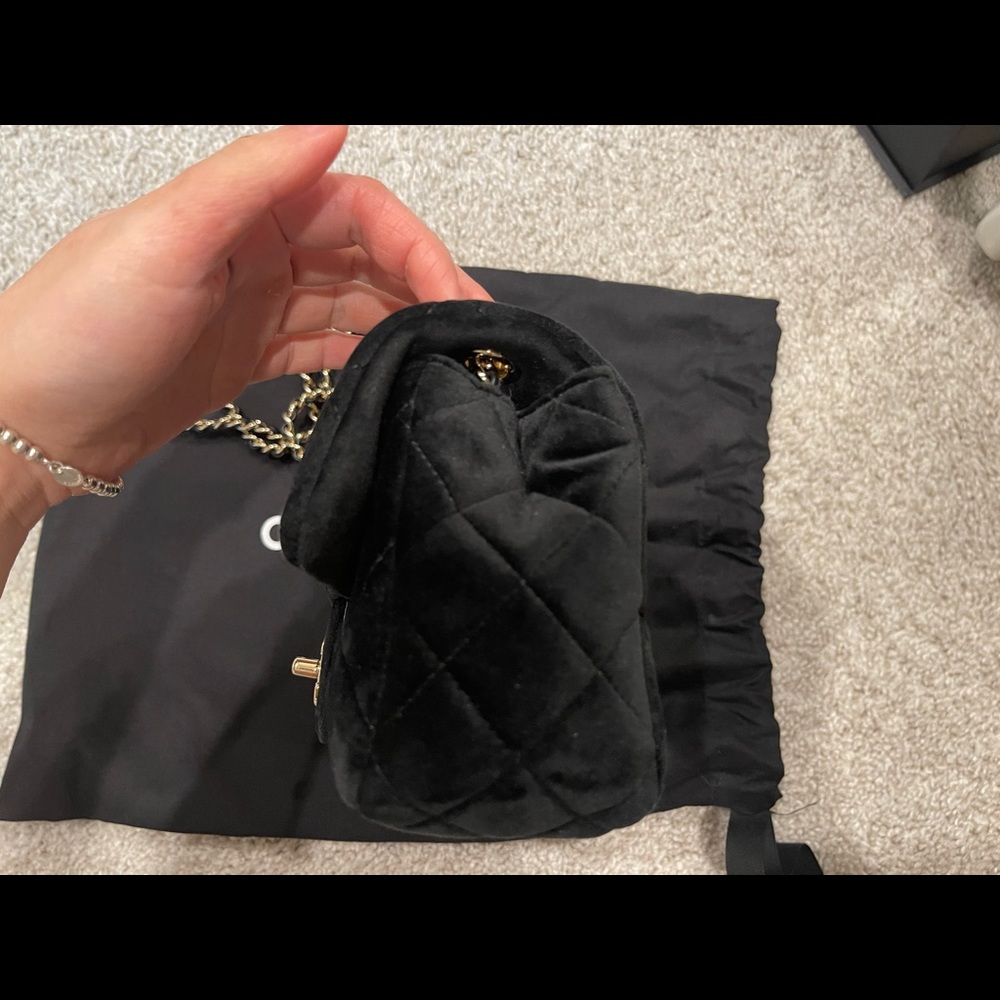 Chanel Pearl Crush Mini Rectangular Bag - Picture 6 of 15